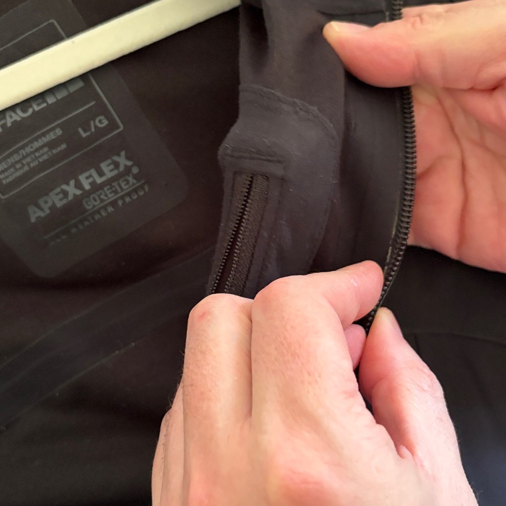 The North Face Men's Dark Gray Performance Jacket - Picture 7 of 8